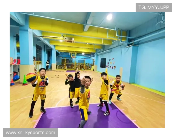 篮球学院加强青少年教练员心理与沟通能力培训，提升青少年篮球教练员有效沟通能力的策略有哪些